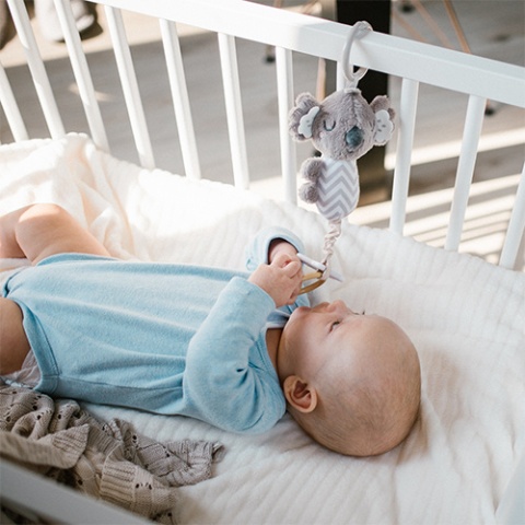 Babyono Zawieszka z dzwoneczkiem KOALA COCO