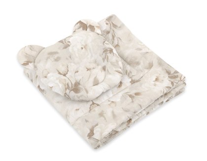 Kołderka z wypełnieniem i poduszka profilowana Miś - zestaw 2cz. - Peonies beige