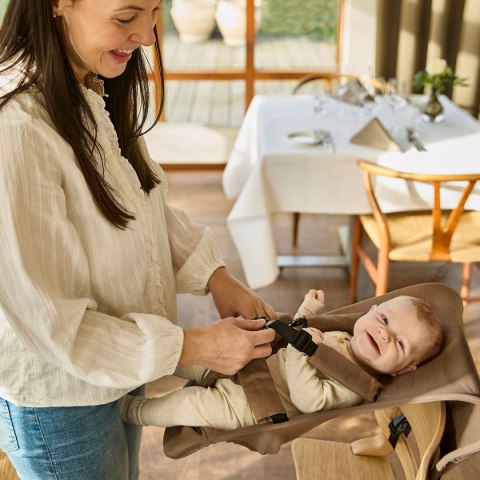 LEANDER - Newborn Seat do krzesełka do karmienia Louie™ i Classic™, Mocca