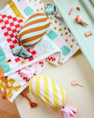 Kid's Concept - Poduszka cukierek - różowa - PIPPI
