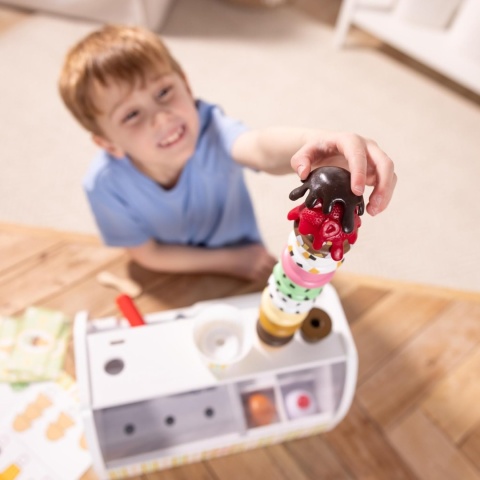 Drewniana lodziarnia Scoop & Serve Melissa & Doug 28 el.