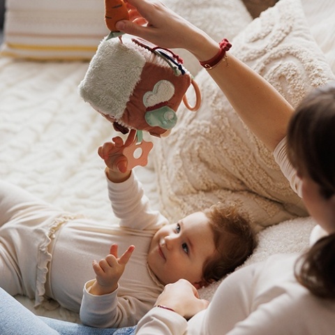 Babyono Kostka sensoryczna Rabbit Karo