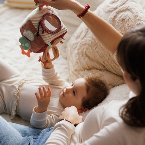Babyono Kostka sensoryczna Rabbit Karo