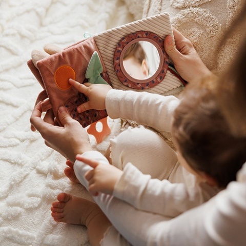 Babyono Książeczka sensoryczna Rabbit Karo