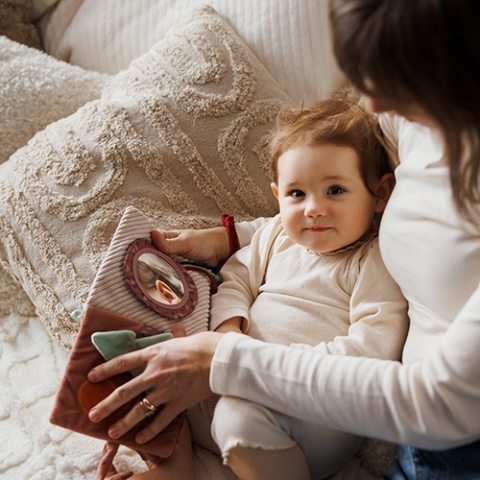 Babyono Książeczka sensoryczna Rabbit Karo