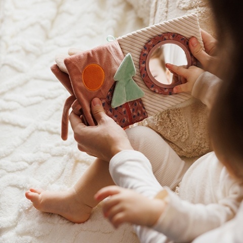 Babyono Książeczka sensoryczna Rabbit Karo