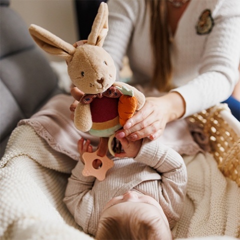Babyono Zawieszka sensoryczna do wózka Rabbit Karo