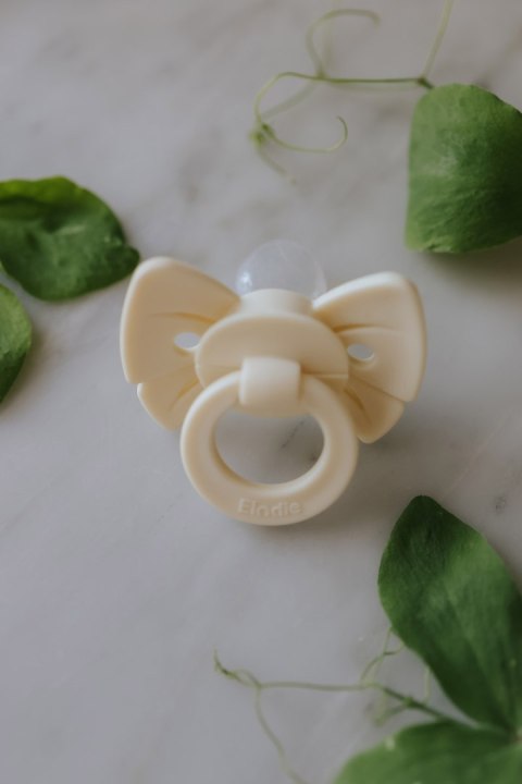 ELODIE DETAILS - smoczek silikonowy Binky Bow 0-6m, oat white