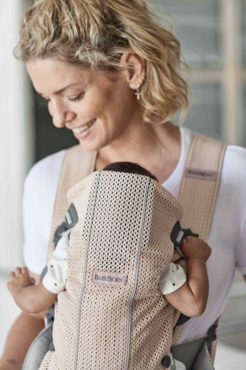 BABYBJORN MINI 3D Mesh - nosidełko, Perłowy Różowy