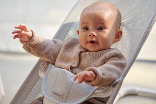 BABYBJORN - leżaczek BALANCE SOFT MESH - Szary/Biały