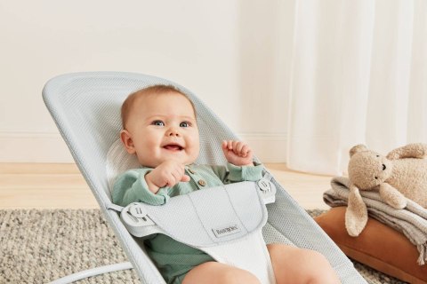 BABYBJORN - leżaczek BALANCE SOFT MESH - Szary/Biały